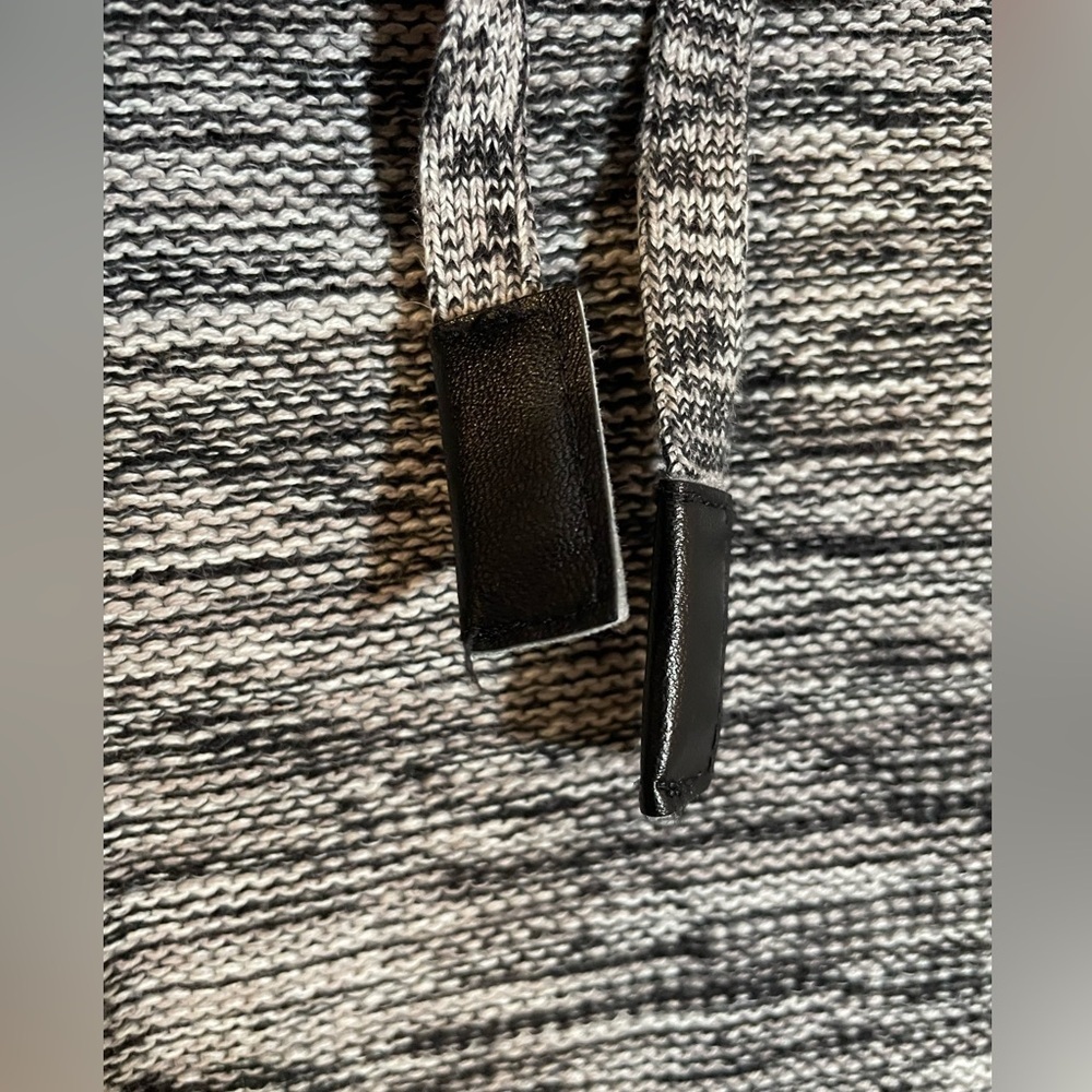1897 Mens Hooded Knit Sweater Black & White Marbled Size Large Bohemian Boho - Picture 6 of 9